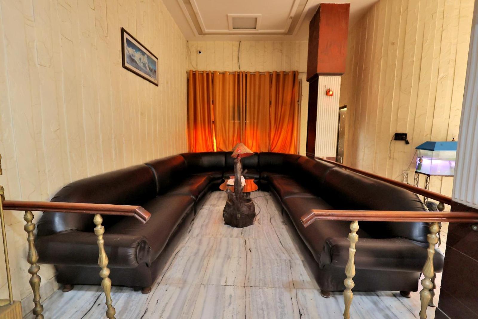Hotel Paradise Kanpur Eksteriør billede