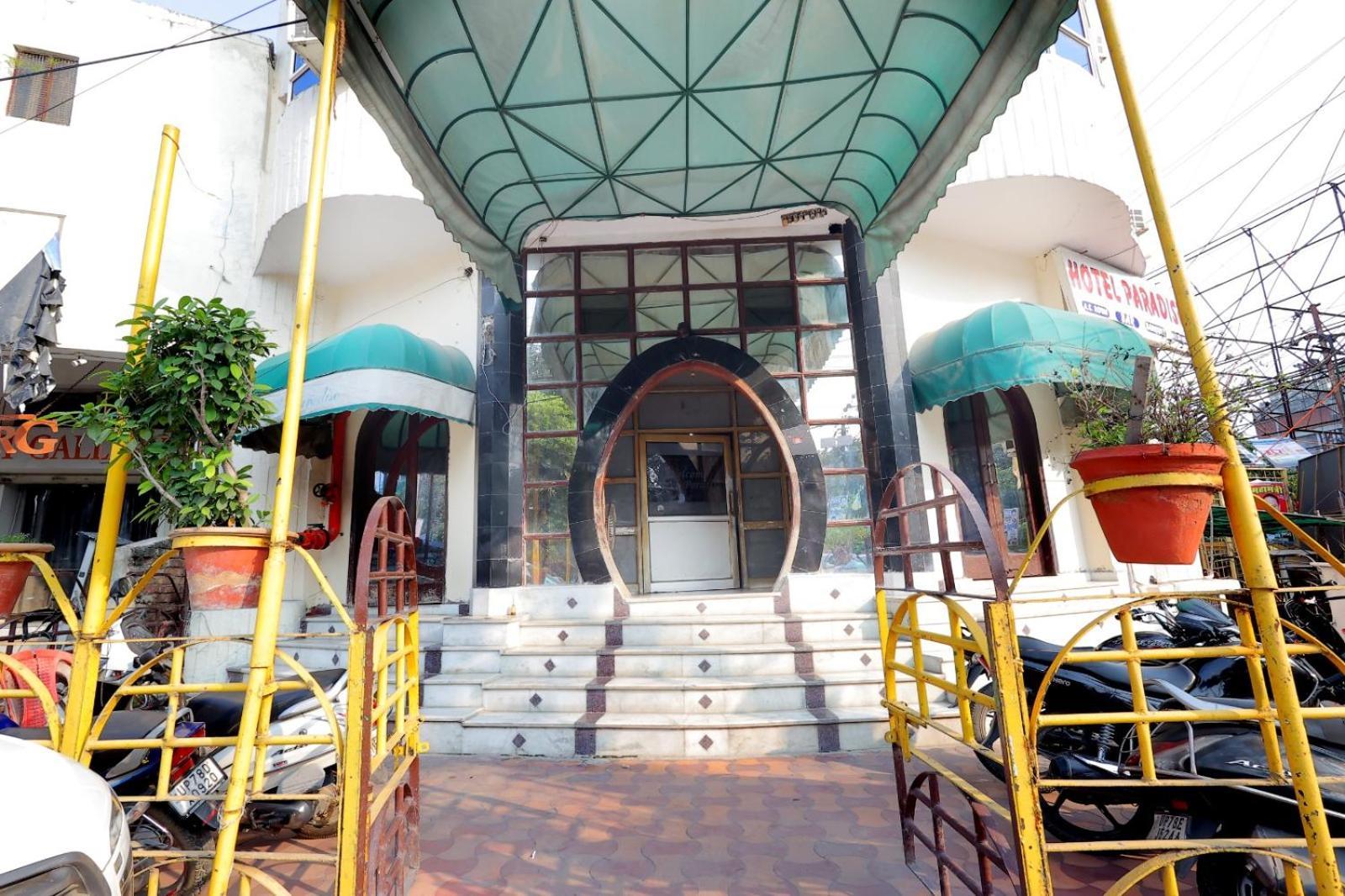 Hotel Paradise Kanpur Eksteriør billede